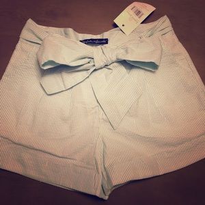 NWT Lauren James seersucker bow shorts